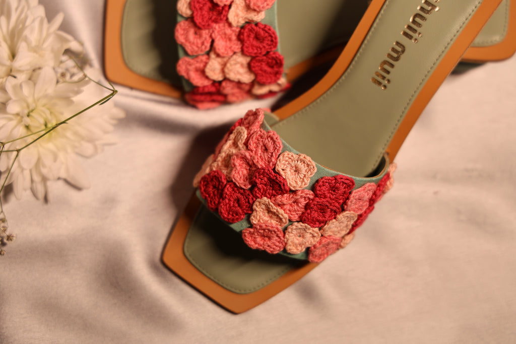 Dhage ki Kahani Heels