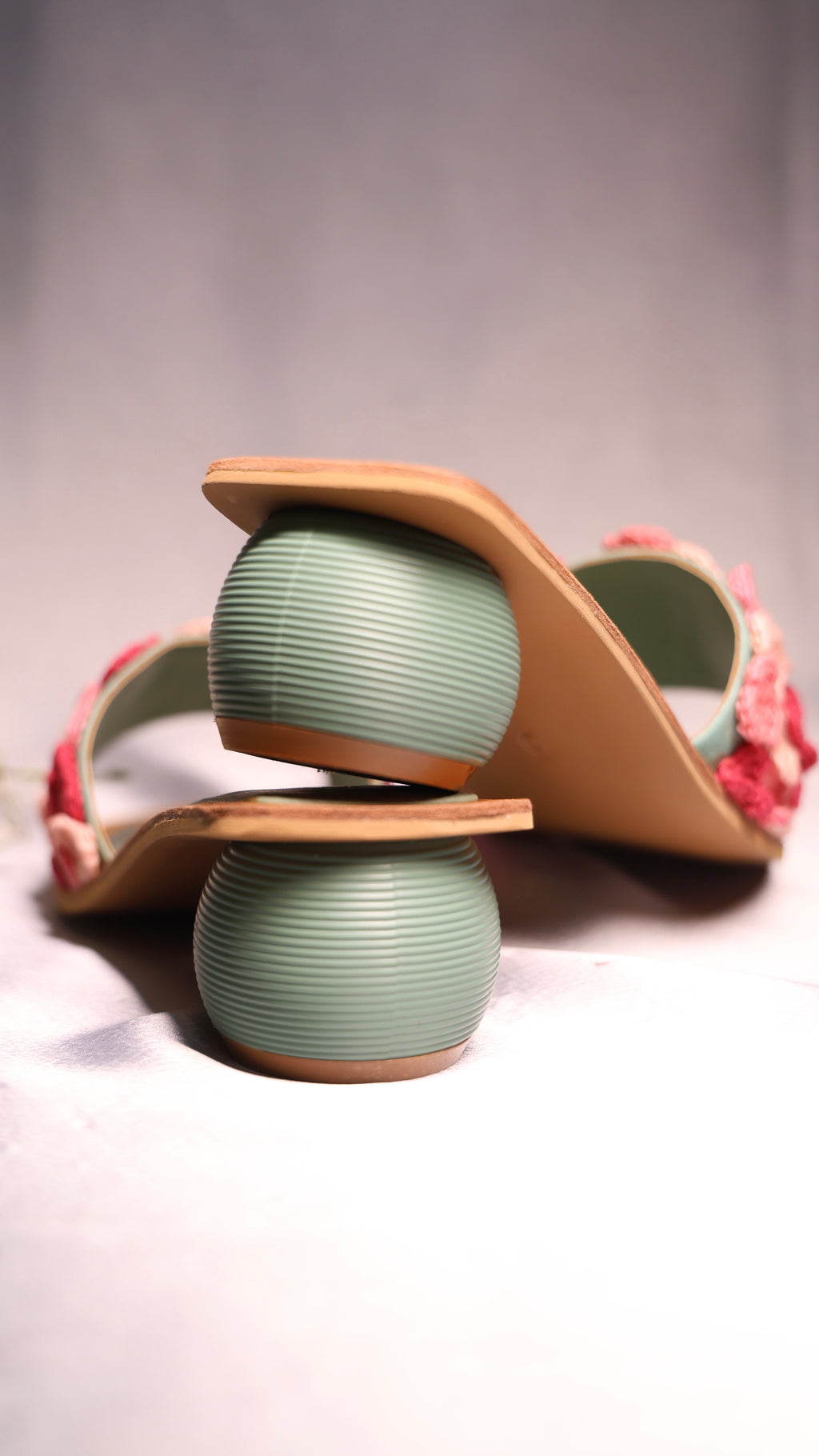 Dhage ki Kahani Heels